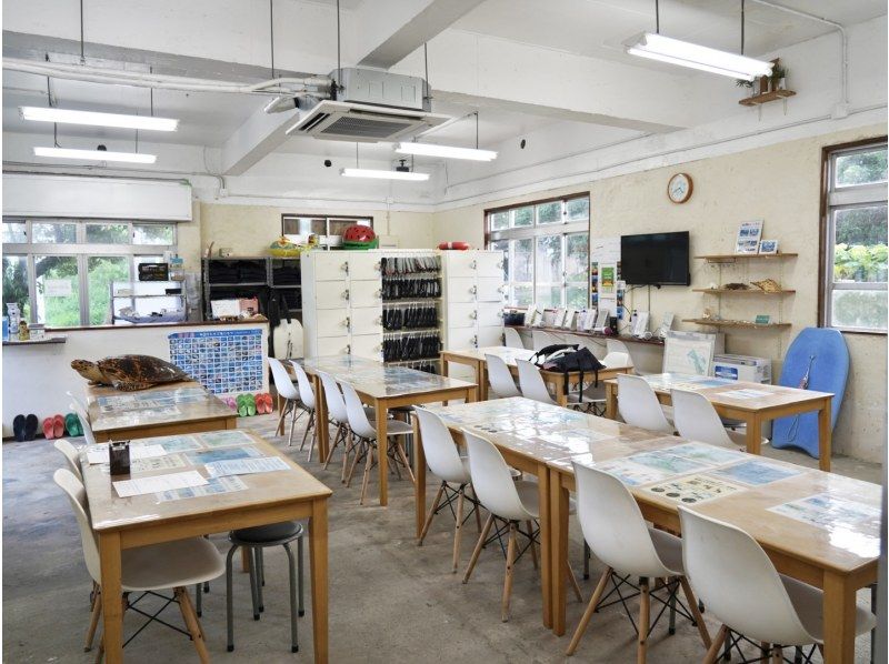 [The only one in Miyakojima! A comfortable snorkeling shop with free facilities] Anyone from 2 to 75 years old can enjoy it! The store is a 15-minute walk from the city center, so you can feel safe!の紹介画像