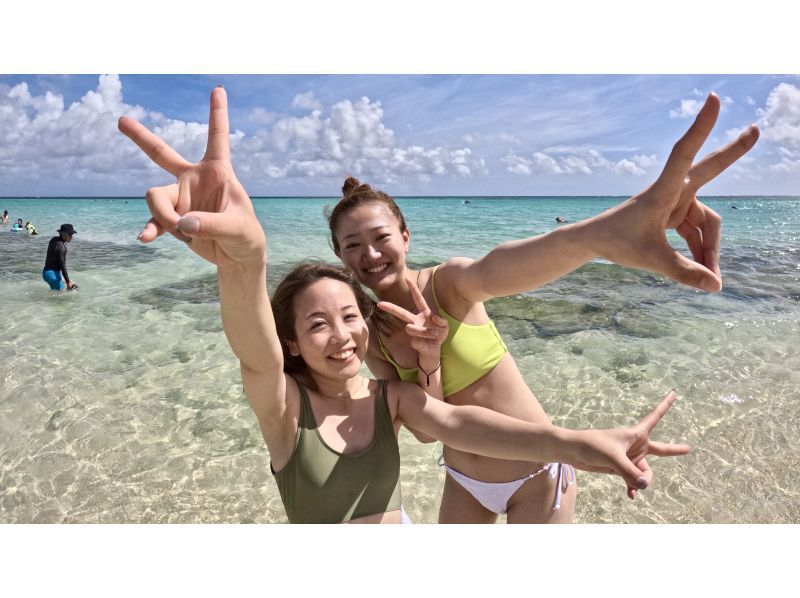 [The only one in Miyakojima! A comfortable snorkeling shop with free facilities] Anyone from 3 to 75 years old can enjoy it! The store is a 15-minute walk from the city center, so you can feel safe!の紹介画像