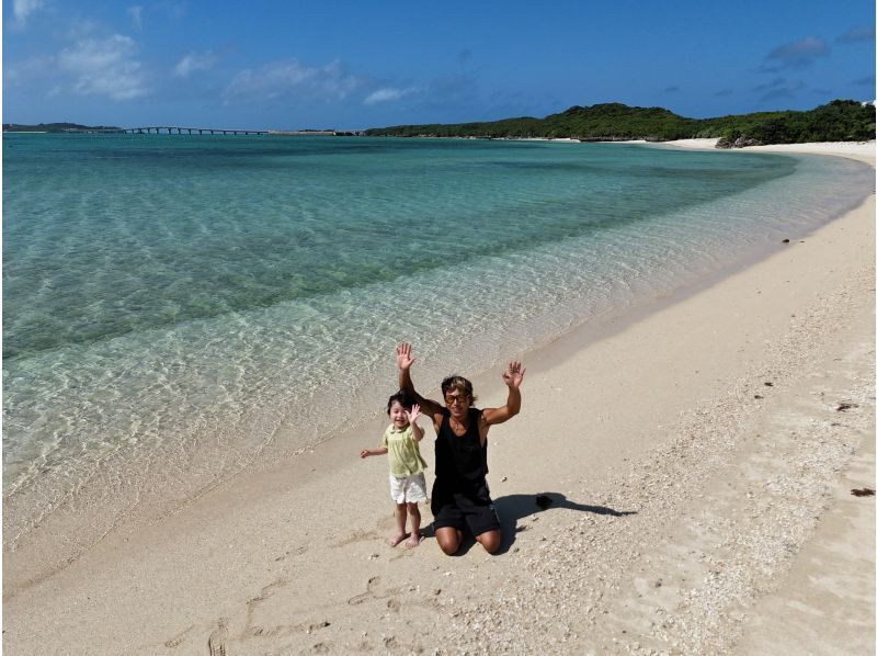 [Miyakojima] One group only, sea turtle snorkel photo tour with drone.