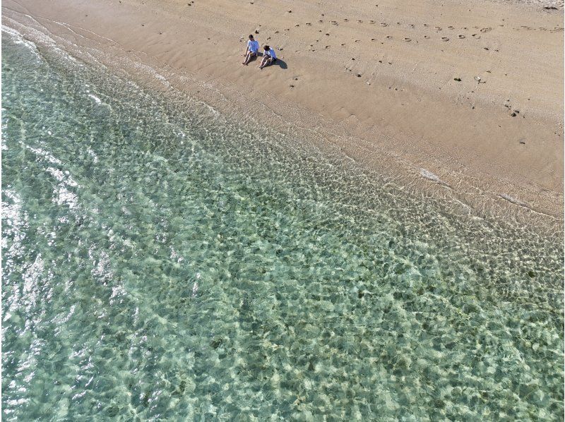 宮古島・ドローン・2時間・貸切【一組限定ドローン付きウミガメシュノーケルフォトツアー】必要機材＆写真・動画付き！絶景とウミガメの癒しをお届けの紹介画像