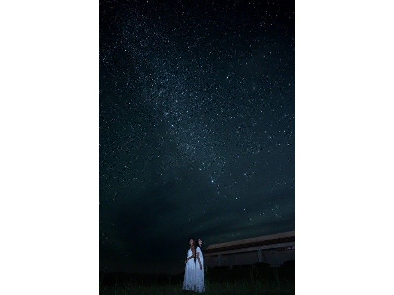 【石垣島・星空】プロカメラマンによる星空フォトツアー/石垣島の天然プラネタリウムをバックに素敵な夜を《写真データ無料》スプリングセール実施中の紹介画像