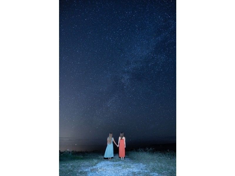 SALE! [Ishigaki Island・Starry Sky] Starry sky photo tour by a professional photographer/Enjoy a wonderful night with the natural planetarium as your backdrop {Free photo data}の紹介画像