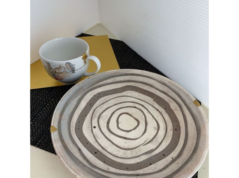 【大阪・箕面】日本で簡単金継ぎ体験　自宅ワークショップ（お茶・和菓子付き）の紹介画像