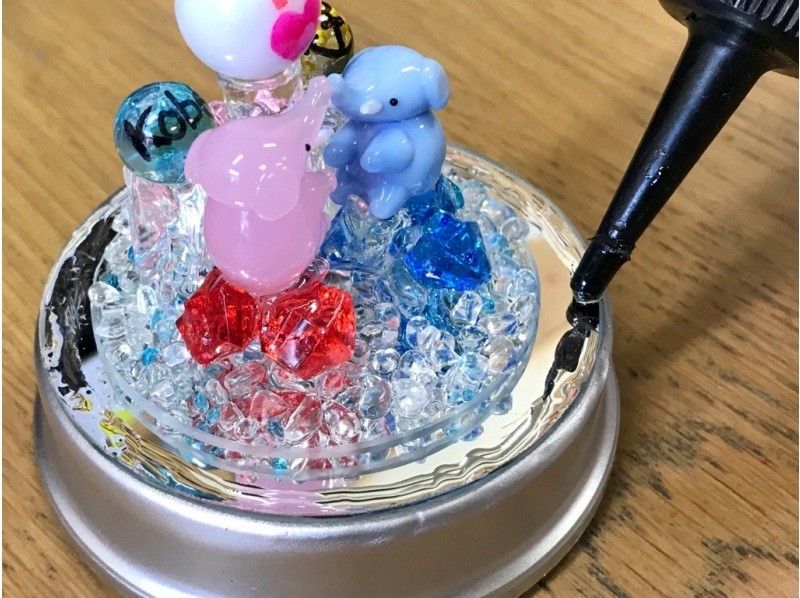 【兵庫・神戸】「LEDグラスボール作り」選べるガラス細工（2個）で旅の思い出を閉じ込めよう！の紹介画像