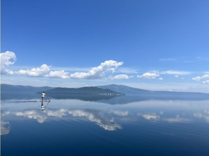 [Hokkaido, Lake Kussharo] "Parent-child discount plan" Parent-child tandem! Panoramic SUP cruising with spectacular views! | Beginners welcome | Tour photos includedの紹介画像