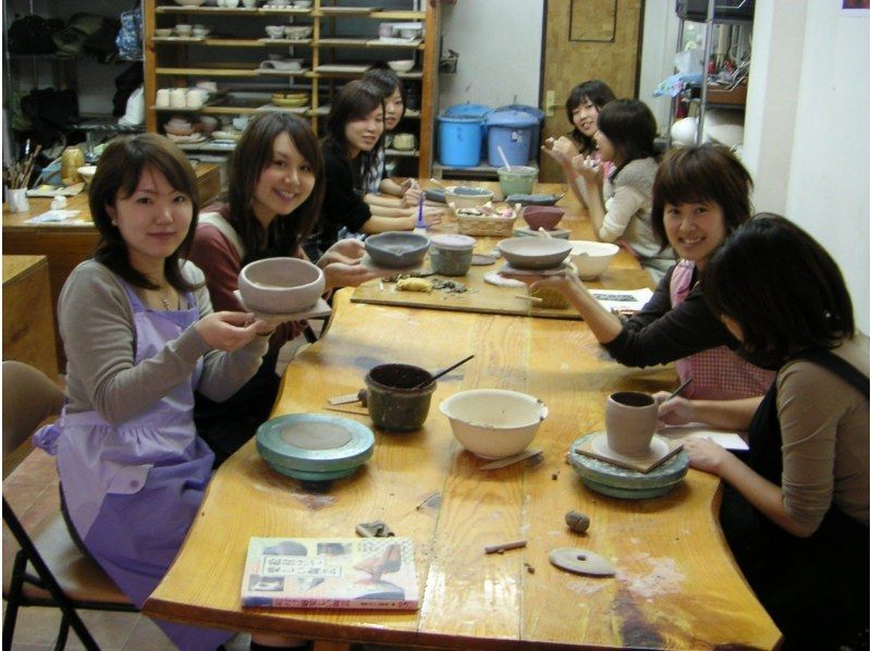 [5 minutes from Nagoya Station, Aichi] Pottery wheel experience. Practice + wheel production only for 45 minutes. Make one piece together with the instructor!の紹介画像