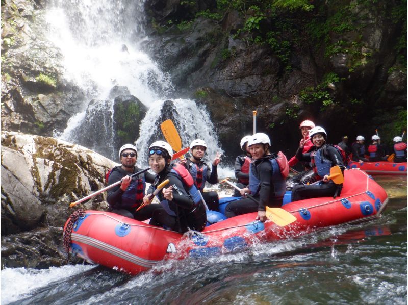 [Gunma/Minakami/Half-day rafting 3 hours] Group discount plan  Free equipment rental