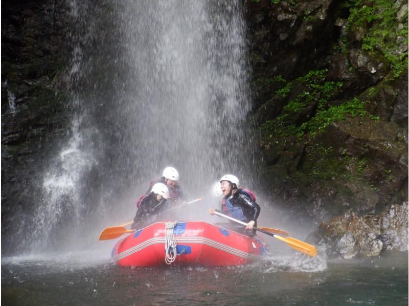 [Gunma/Minakami/Half-day rafting 3 hours] Group discount plan  Free equipment rental