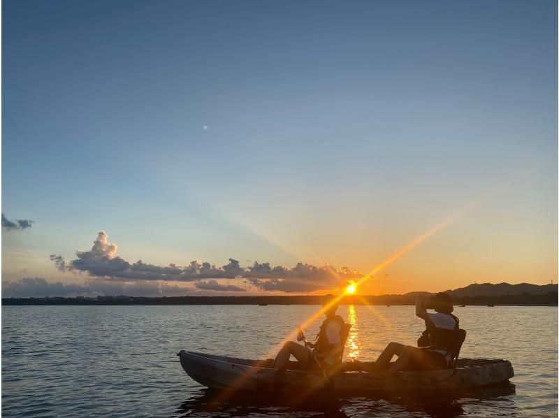 【石垣島/２時間】☆煌びやかなサンセット&times;夜のマングローブ&times;星空ナイトカヤック☆わくわくの大人気欲張体験ツアー♪【宮良川出発】の紹介画像