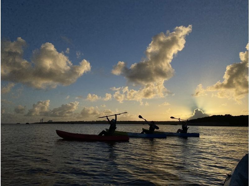 【石垣島/２時間】☆煌びやかなサンセット&times;夜のマングローブ&times;星空ナイトカヤック☆わくわくの大人気欲張体験ツアー♪【宮良川出発】の紹介画像