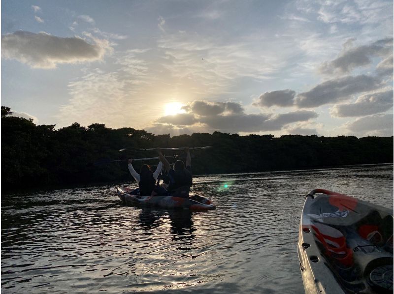【石垣島/２時間】☆煌びやかなサンセット&times;夜のマングローブ&times;星空ナイトカヤック☆わくわくの大人気欲張体験ツアー♪【宮良川出発】の紹介画像