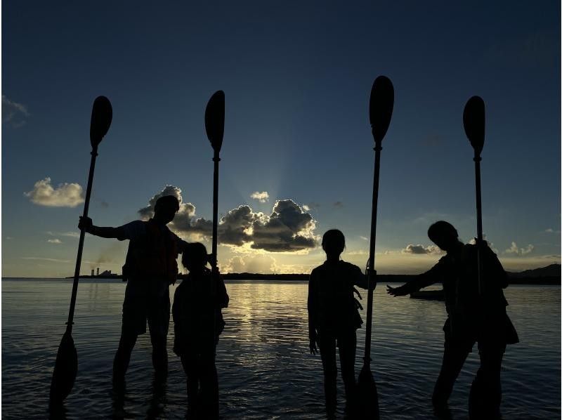 【石垣島/２時間】☆煌びやかなサンセット&times;夜のマングローブ&times;星空ナイトカヤック☆わくわくの大人気欲張体験ツアー♪【宮良川出発】の紹介画像