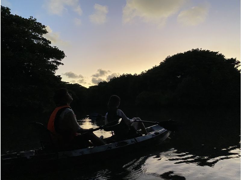 【石垣島/２時間】☆煌びやかなサンセット&times;夜のマングローブ&times;星空ナイトカヤック☆わくわくの大人気欲張体験ツアー♪【宮良川出発】の紹介画像