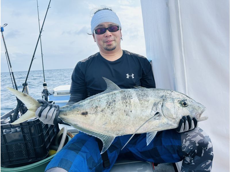 【石垣島】じっくり1日泳がせ釣り！大物を釣り上げろ！【石垣島の主を狙え！】の紹介画像