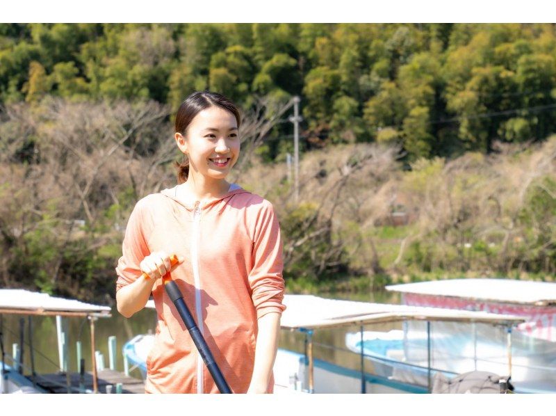[ชิงะ/โอมิฮาจิมัน] กำลังลดราคาฤดูใบไม้ผลิ ☆ล่องเรือ Suigo SUP ใน Azuchihachiman หนึ่งในแปดทิวทัศน์อันงดงามของทะเลสาบบิวะ☆ ล่องเรือ Suigo SUP! !!คอร์ส 2 ชั่วโมงの紹介画像