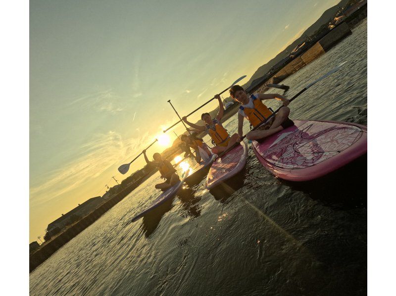 【淡路島】SUP体験ツアー 90分！初心者歓迎！安心のガイド付き♪レンタル&写真撮影＆温水シャワーも無料で、ご家族や女性・団体様にも人気！の紹介画像