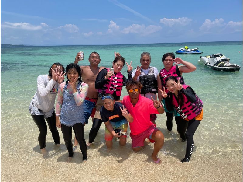 Very popular! You can even go to a deserted island! [From Hamahiga Island, Okinawa] Custom-made marine sports for 3 hours Very popular A greedy and luxurious 3-hour plan! If you're unsure, you can't go wrongの紹介画像