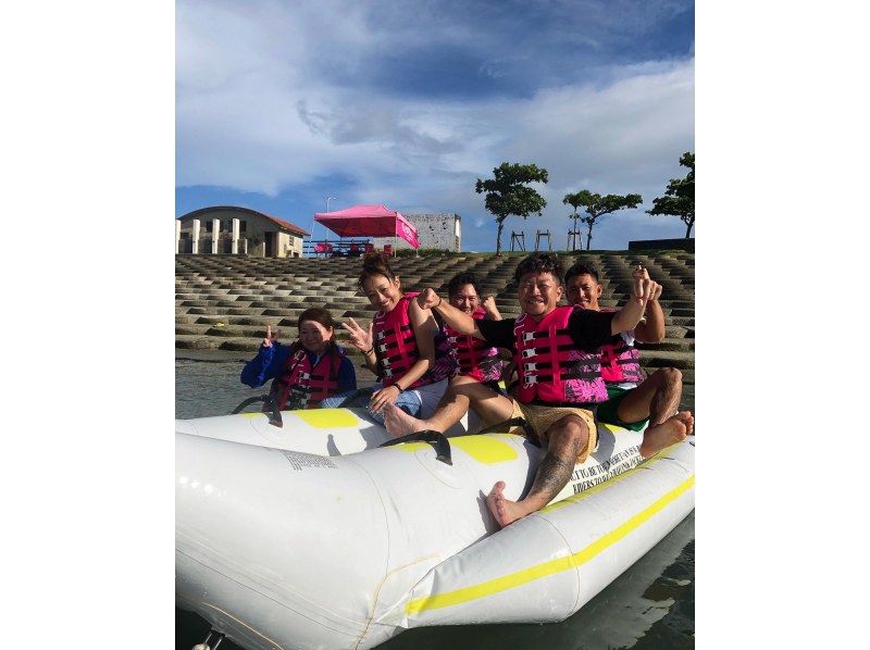 Very popular! You can even go to a deserted island! [From Hamahiga Island, Okinawa] Custom-made marine sports for 3 hours Very popular A greedy and luxurious 3-hour plan! If you're unsure, you can't go wrongの紹介画像