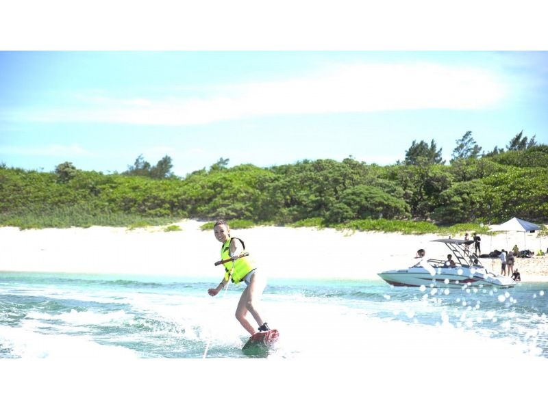 Very popular! You can even go to a deserted island! [From Hamahiga Island, Okinawa] Custom-made marine sports for 3 hours Very popular A greedy and luxurious 3-hour plan! If you're unsure, you can't go wrongの紹介画像