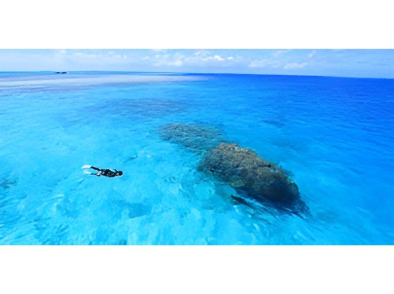 [Okinawa, Miyakojima] 100% encounter rate continues! Sea turtle snorkeling & SUP experience <Free photos> Beginners and children welcome! Instant booking possible! Participation from 1 person is OK!の紹介画像