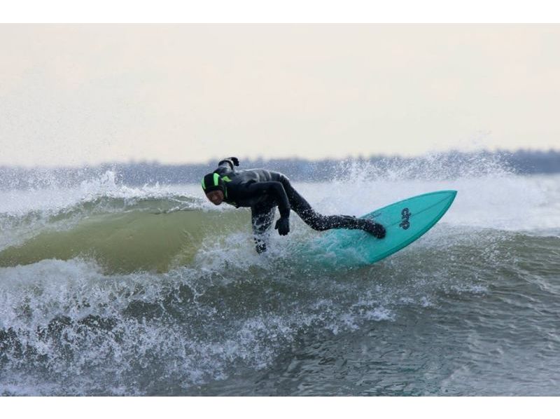 [Miyagi, Sendai] in accordance with the pro surfers level, about 2 hours firm guidance! Mika Iwasa Surf School!の紹介画像