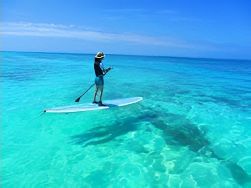 [Okinawa, Miyakojima] Experience SUP in the 17END ocean, one of the clearest in the world. <Free photo and video recording included> Same-day reservations available! Guide support included! 1 person can participate!の紹介画像