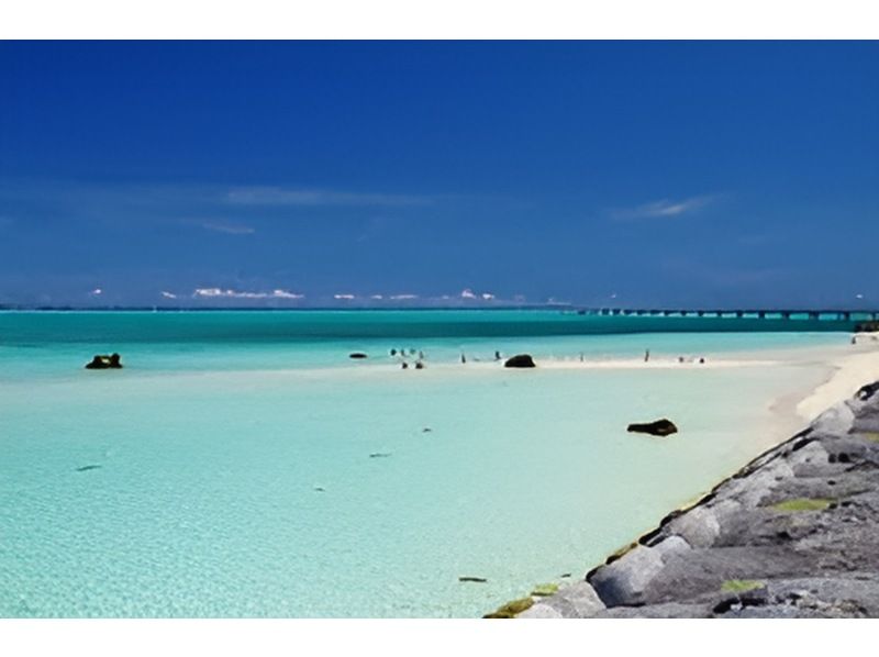 [冲绳/宫古岛] 在拥有世界上最透明水域之一的17END海中亲自体验SUP <包括免费照片和视频拍摄> 可当天预订！有指导支持！ 1人可参加！の紹介画像