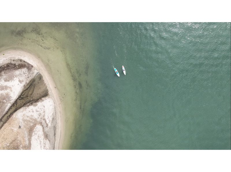 [ใหม่] “การผจญภัยริมทะเลสาบที่เชื่อมโยงสายสัมพันธ์! แผนถ่ายรูปที่ระลึก Drone & SUP | พร้อมสุนัขของคุณ…/กลุ่ม/คู่รัก/คู่บ่าวสาว/คนโสด!の紹介画像