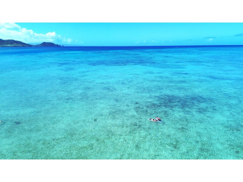 [Private tour for 1 group, maximum 4 people] Ishigaki Island's No. 1 beach "Kabira" Clear SUP tour "4K. Free drone video and photo shoot" & "GoPro free video and photo shoot"の紹介画像