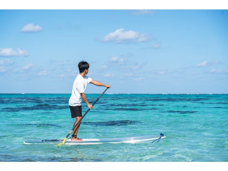 "Private tour for one group" Ishigaki Island's No.1 spot "Kabira" Clear SUP or SUP / 4k free drone video & photography & SLR beach photo included / GoPro rental availableの紹介画像