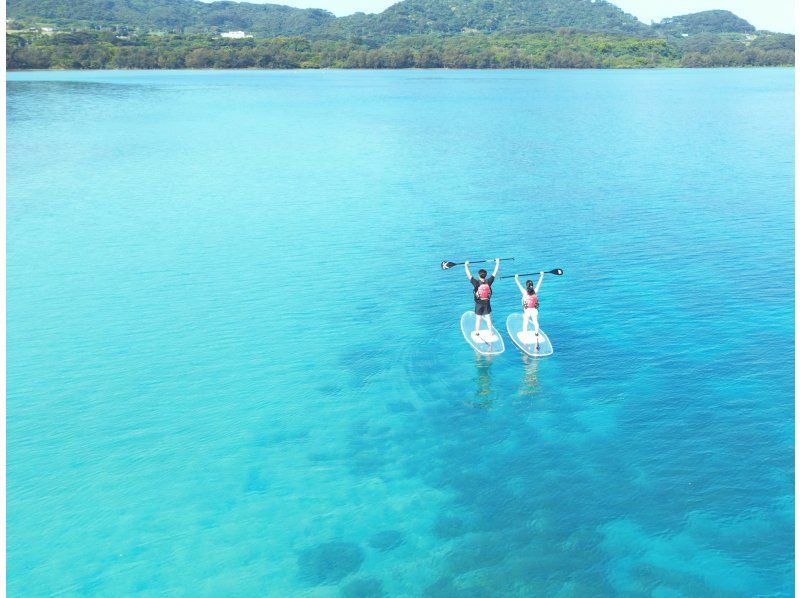 【预约1组】石垣岛第一海水浴场“川平”清澈汁液之旅“4K.免费无人机视频和摄影”＆“免费用GoPro记录游览过程中的每一刻”の紹介画像