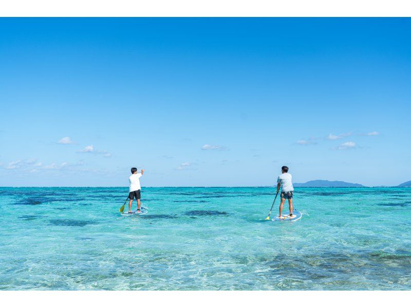 "Private tour for one group" Ishigaki Island's No.1 spot "Kabira" Clear SUP or SUP / 4k free drone video & photography & SLR beach photo included / GoPro rental availableの紹介画像