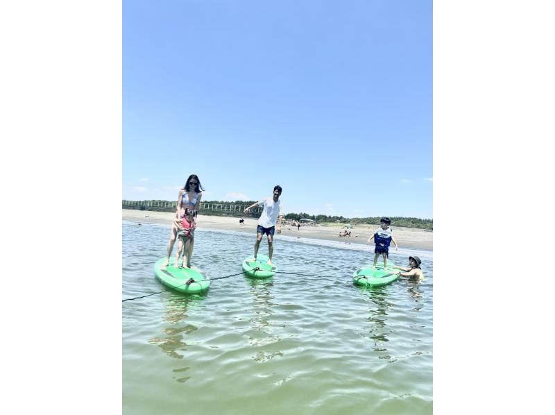 [Kanagawa/Shonan] SUP play that families and children can enjoy together! Balance playing in the river at a depth where your feet can touch the ground!の紹介画像
