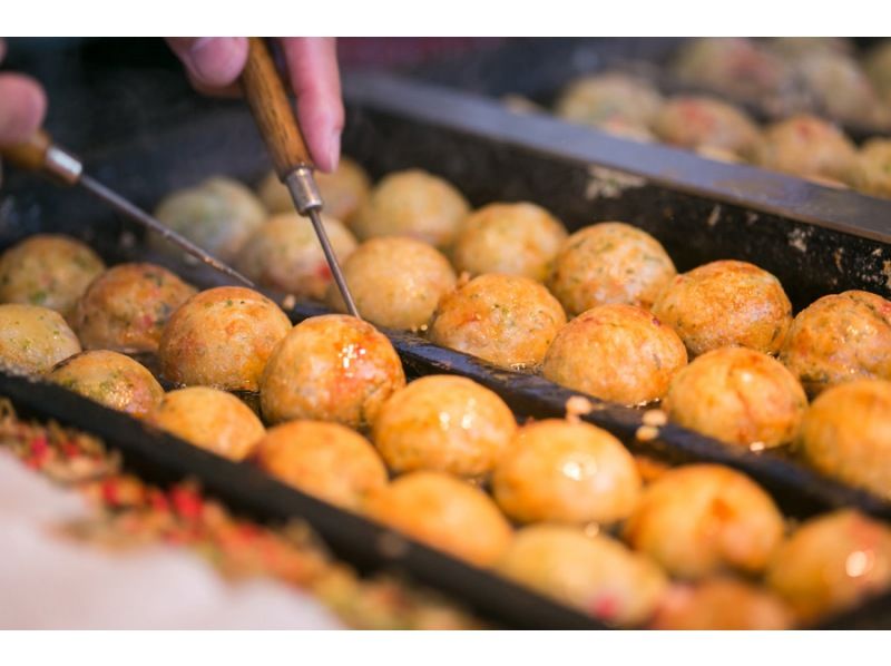 [Tokyo 23 Wards] Experience the classic Japanese home party "Takoyaki Party" at your accommodation. Perfect for when you can't go out due to rain (for overseas visitors)の紹介画像