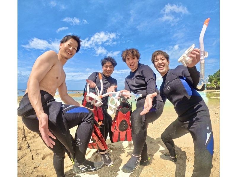 1組完全貸切【2歳〜85歳】★家族・団体大歓迎★《圧倒的ウミガメ遭遇率99%更新中》たくさんの熱帯魚やクマノミに会える！送迎・写真無料の紹介画像