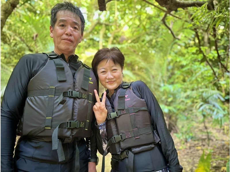 1組完全貸切【2歳〜85歳】★家族・団体大歓迎★《圧倒的ウミガメ遭遇率99%更新中》たくさんの熱帯魚やクマノミに会える！送迎・写真無料の紹介画像