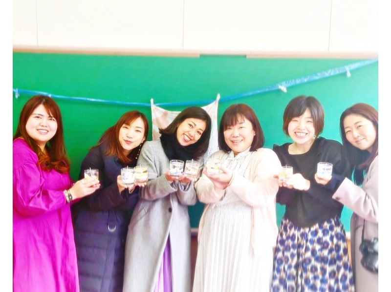 【宮崎・日南/ジェルキャンドル作り】環境教育型プラン：貝殻・シーグラスなどビーチコーミングで探そう！キャンドルに入れて完成させよう！の紹介画像