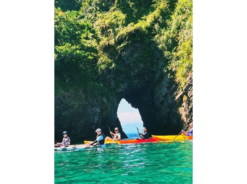 【静岡・西伊豆】伊豆の海でカヤック体験♪お子様もご一緒に！2時間コース＜初心者歓迎＞の紹介画像