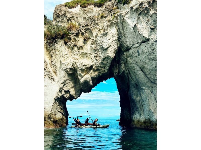 【静岡・西伊豆】伊豆の海でカヤック体験♪お子様もご一緒に！2時間コース＜初心者歓迎＞の紹介画像