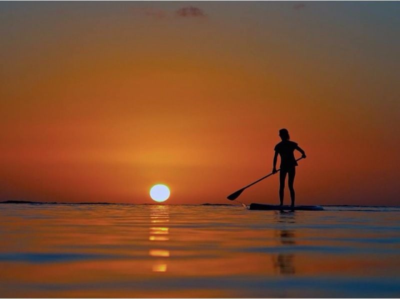 [Okinawa, Ishigaki Island] ★Sunset & Starry Sky SUP★Starry sky commentary with laser light included★Special tour to watch the sunset and starry sky★の紹介画像