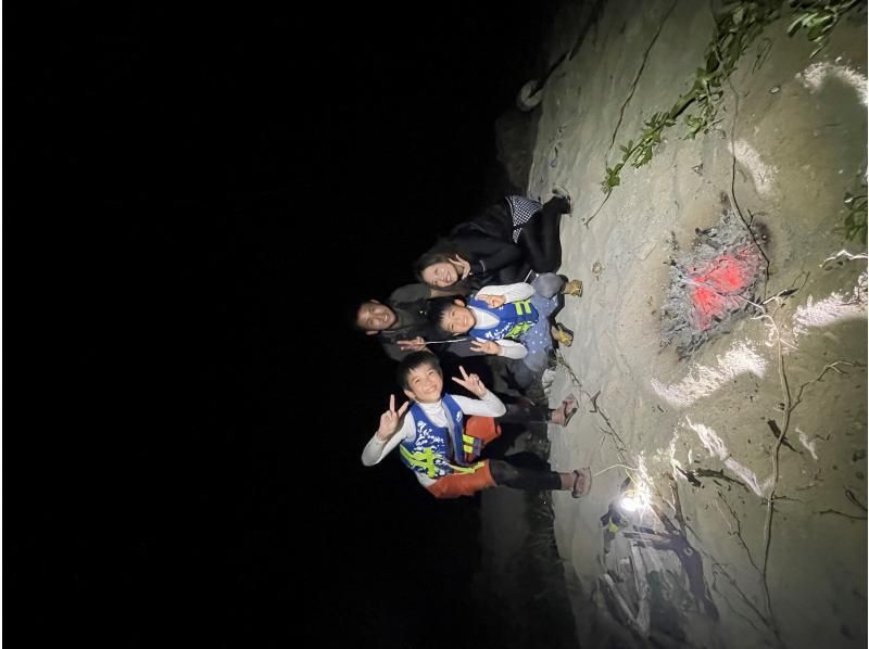 [Miyakojima] Special night kayak tour ★ Starry sky × bioluminescent insects ★ Landing on a hidden secret beach! <Photo data, video, gifts>の紹介画像