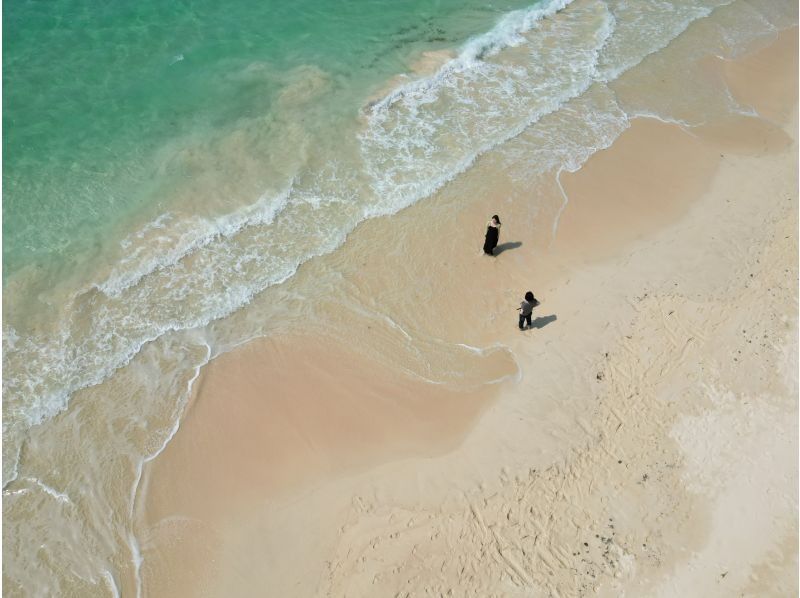 [Miyakojima, 1 group fee] 15-minute easy drone photography experience at Toguchi Beach (same price for any number of people, 3 shots)の紹介画像