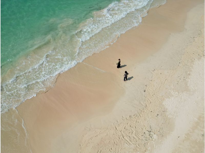 【宫古岛/1组价格】外口海滩15分钟轻松无人机摄影体验（不限人数同价，3次）の紹介画像