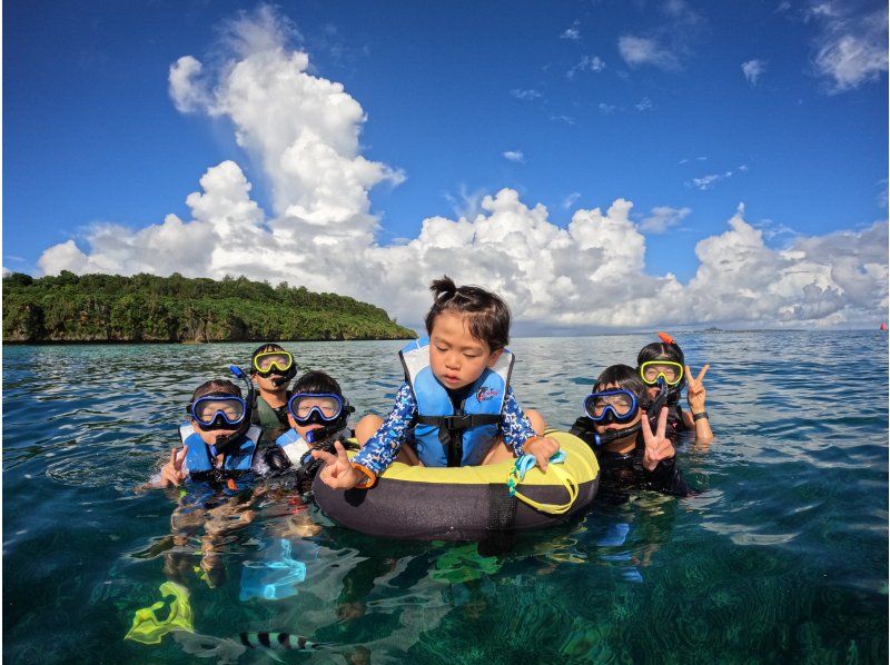 【沖縄・瀬底島】４Kカメラ（GoPro)撮影無料プレゼント♪　ウミガメの棲む海で開催　バナナボートで行くシュノーケリングツアー＆マリン１種の紹介画像