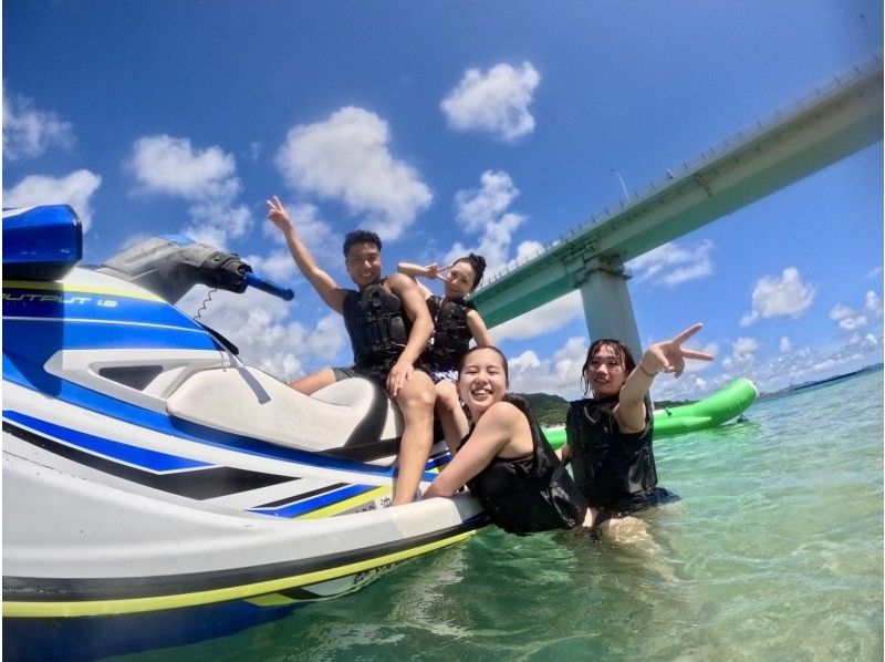 [Okinawa, Sesoko Island] Snorkeling tour on a banana boat in the sea where sea turtles live & jet ski Free 4K camera (GoPro) shooting gift ♪  の紹介画像