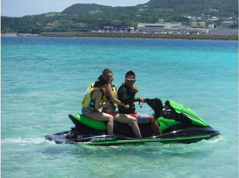 [Okinawa, Sesoko Island] Free 4K camera (GoPro) photo shoot gift ♪ Banana boat snorkeling tour & jet ski & 1 type of marineの紹介画像