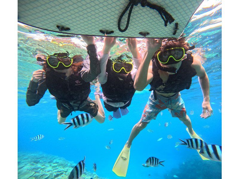 [Okinawa, Sesoko Island] Free 4K camera (GoPro) photo shoot gift ♪ Banana boat snorkeling tour & jet skiing & 2 types of marineの紹介画像