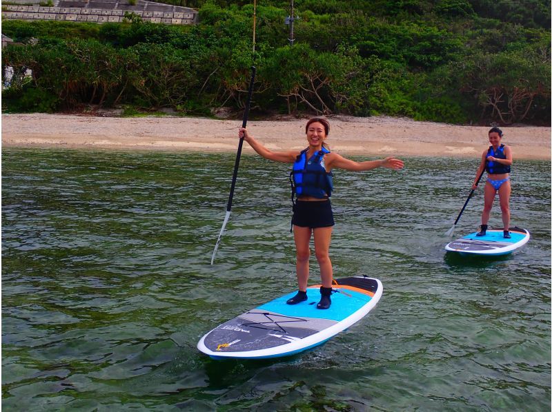 SALE! [Okinawa, Onna Village/Maeda Cape area] Private SUP cruising tour in the ocean with the highest transparency known as Maeda Blueの紹介画像