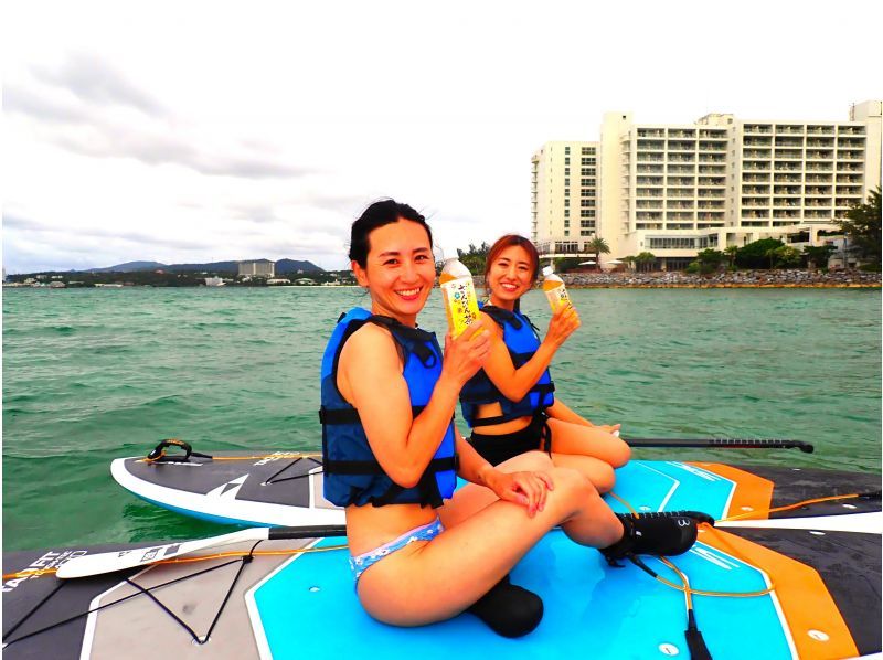 [Okinawa, Onna Village/Maeda Cape area] Enjoy the ocean known as Maeda Blue! Private SUP cruising tourの紹介画像