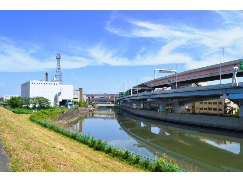 "Tokyo, Kasai" 9:00AM, 11:30AM, 2:00PM, 4:30PM *Family-friendly* Held in the cool evening, how about making a summer vacation memory? Eel fishing in the brackish waters of the river mouthの紹介画像